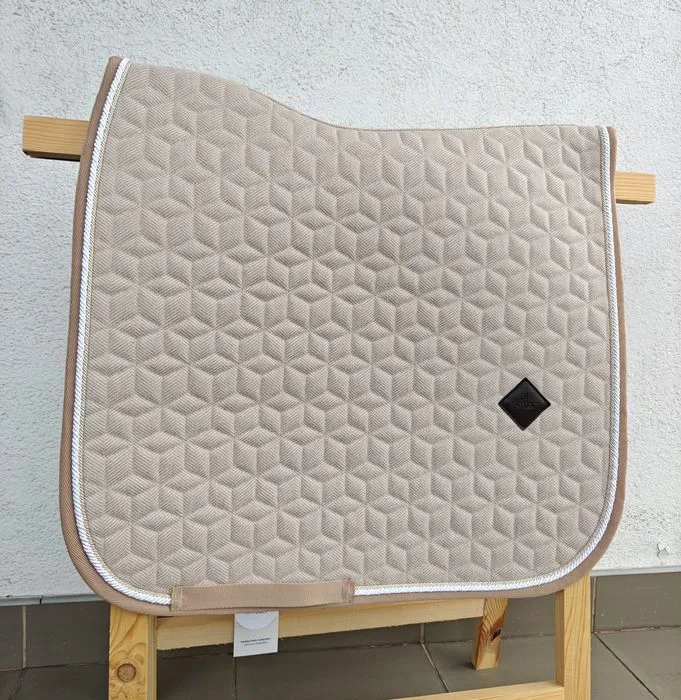 Czaprak Kentucky full ujezdzeniowy DL wool beżowy – zdjęcie 1