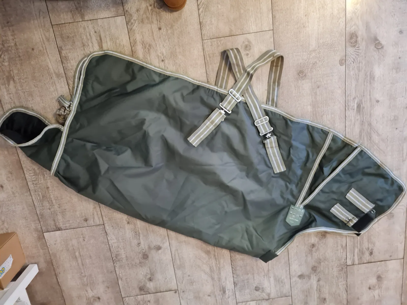 derka Thermo Master Kadir IV, r. 105 cm, 100 g, forest, padokowa, jak nowa z wadą – zdjęcie 4